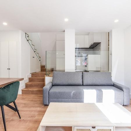 Apartamentos Reformados En Metro Pacifico Alquiler Temporal Madrid Exterior foto