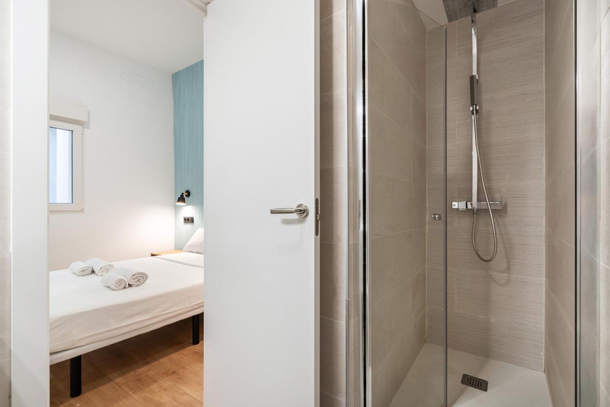 Apartamentos Reformados En Metro Pacifico Alquiler Temporal Madrid Exterior foto
